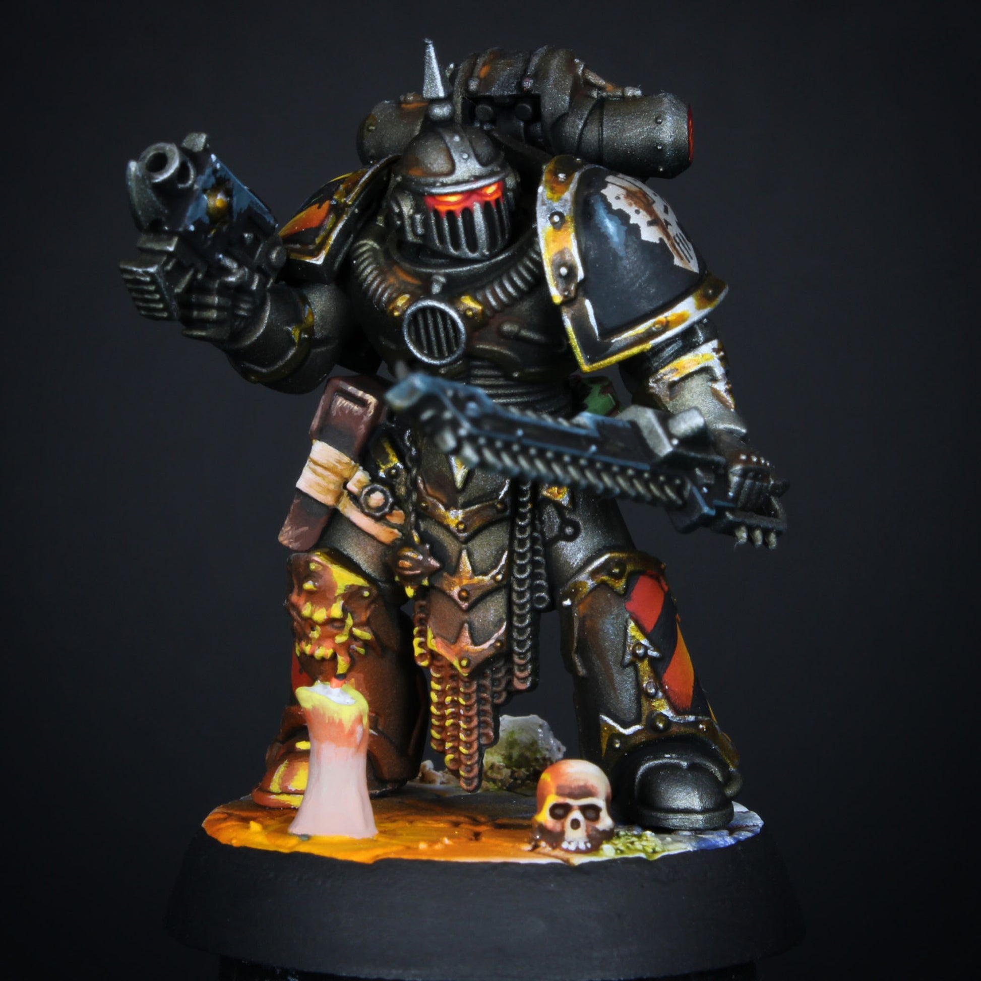 Image of an Iron Warriors Legionary from Warhammer 40k Chaos Space Marines (with conversion bits from Horus Heresy).